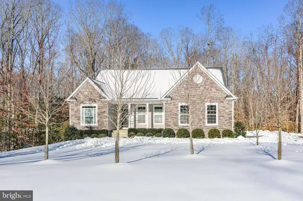 8005 ASHFORD DR, Fredericksburg, VA 22407