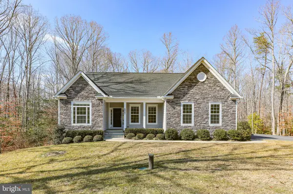 8005 ASHFORD DR, Fredericksburg, VA 22407