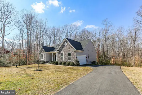 8005 ASHFORD DR, Fredericksburg, VA 22407