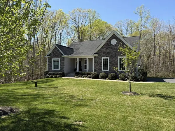8005 ASHFORD DR, Fredericksburg, VA 22407