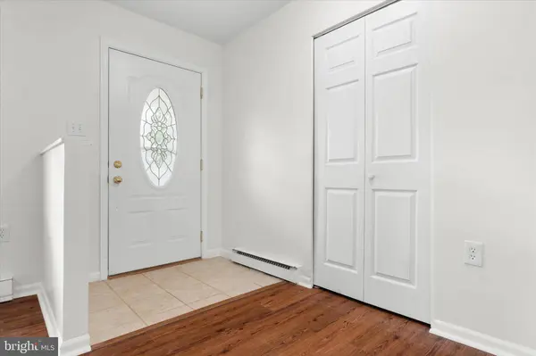 1503 N AMELIA ST, Sterling, VA 20164