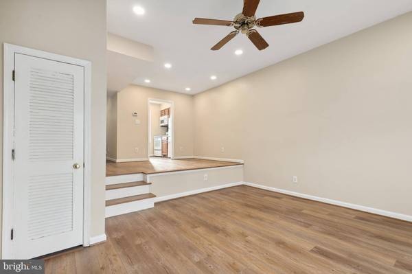 8213 TORY RD #146, Springfield, VA 22152