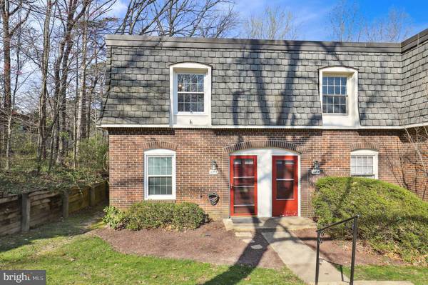 8213 TORY RD #146, Springfield, VA 22152