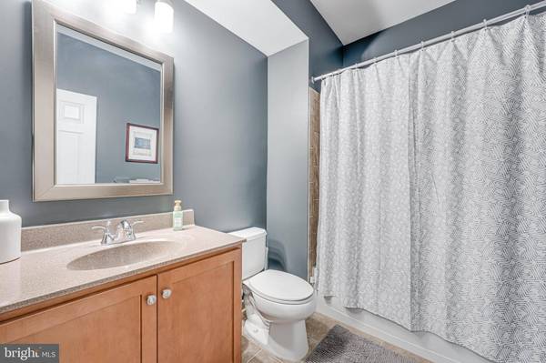 42880 CONRAD TER, Chantilly, VA 20152