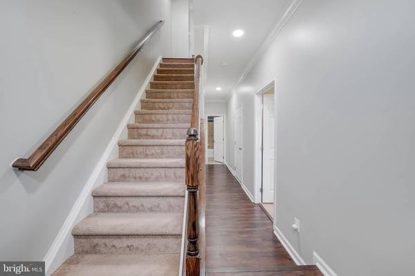 42880 CONRAD TER, Chantilly, VA 20152