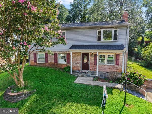 13724 LYNHURST DR, Woodbridge, VA 22193