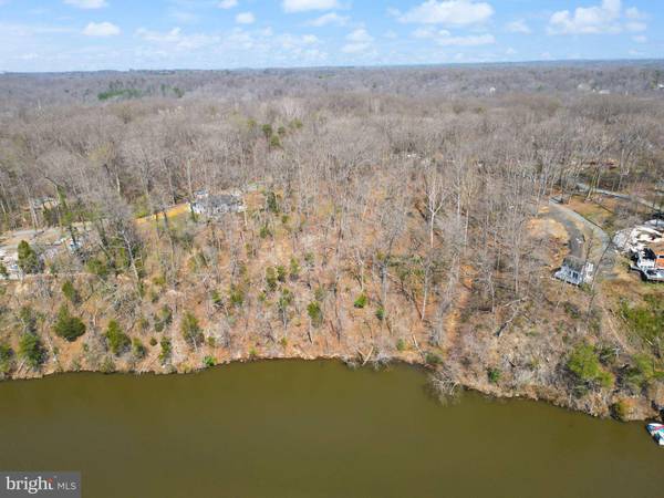 11720 OLYMPIC DR, Manassas, VA 20112