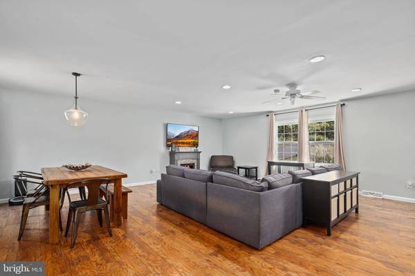9422 BRENTSVILLE RD, Manassas, VA 20112