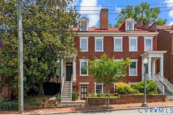 2204 E Broad ST, Richmond, VA 23223
