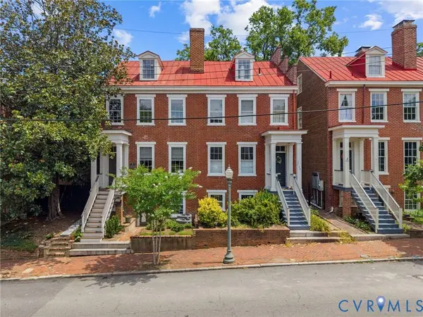 2204 E Broad ST, Richmond, VA 23223