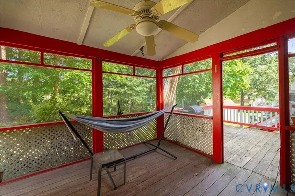 5424 Old Warson DR, Chesterfield, VA 23237