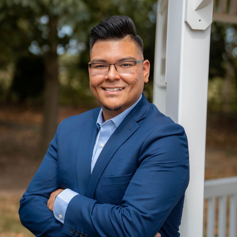 Javier Mena — Commercial and Spanish-Speaking Specialist