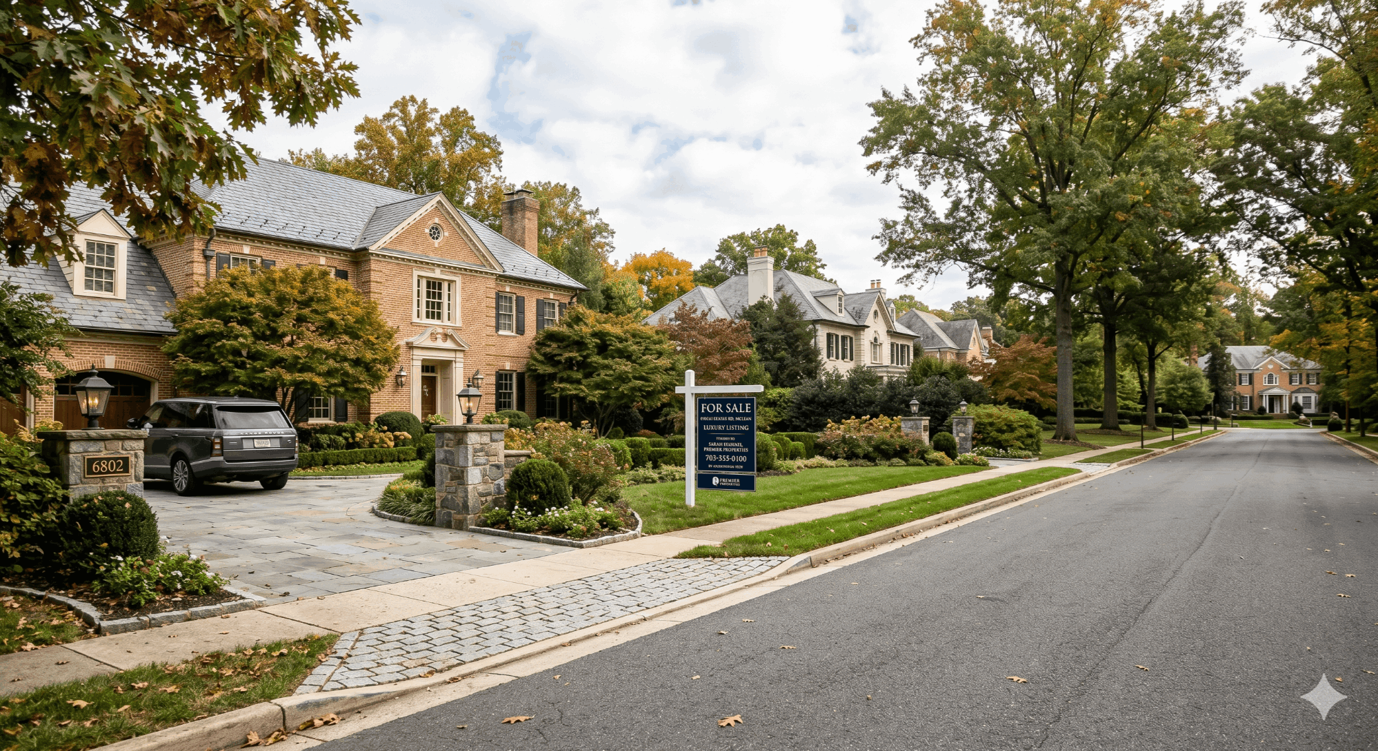 Luxury McLean Virginia neighborhood with estate homes