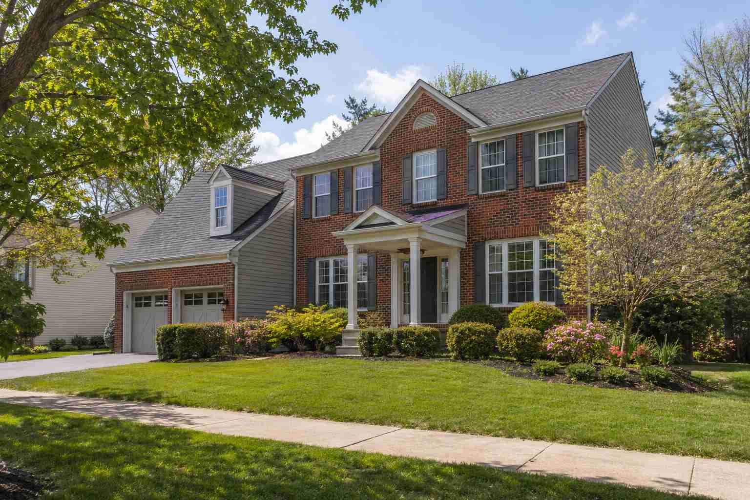 Homes for sale in Chantilly VA along the Route 50 and Route 28 corridor in Fairfax County