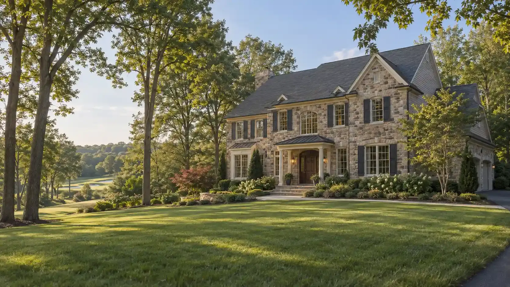 Raspberry Falls Leesburg VA golf-course estate homes on well and septic lots north of town on Route 15