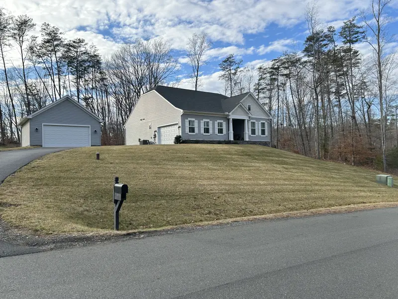 80 Piney Hill Ln, Fredericksburg, VA 22406-5368