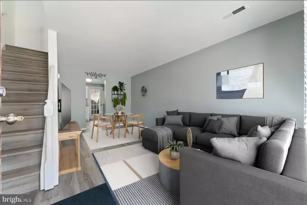 34 PALMER CT, Sterling, VA 20165