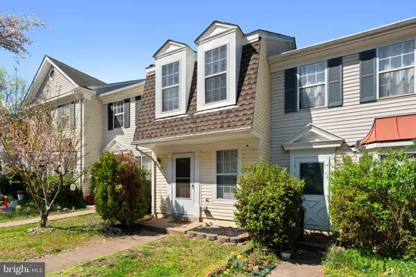 34 PALMER CT, Sterling, VA 20165