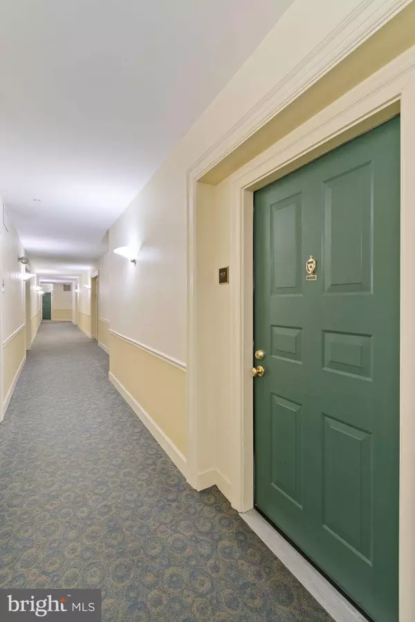 2204 WESTCOURT LN #117, Herndon, VA 20170