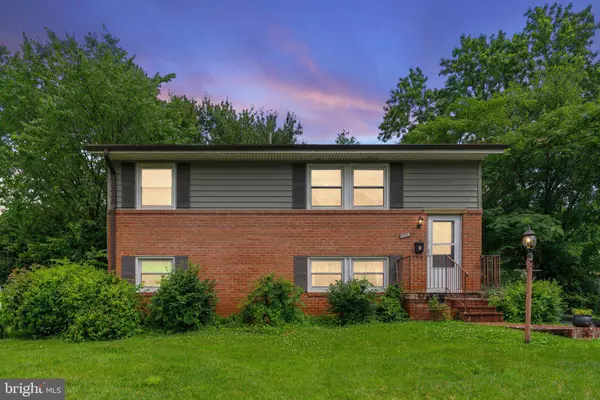 1006 S IRONWOOD RD, Sterling, VA 20164