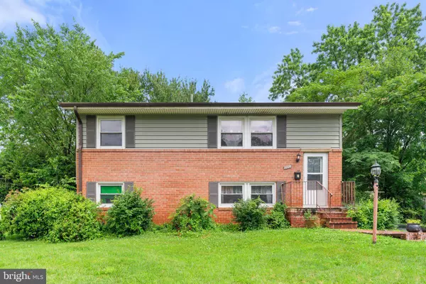 1006 S IRONWOOD RD, Sterling, VA 20164