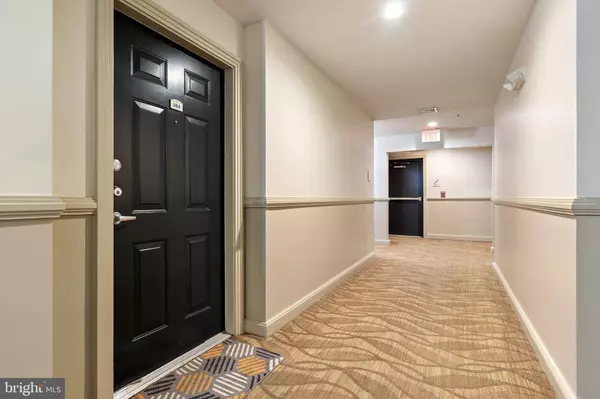 2791 CENTERBORO DR #384, Vienna, VA 22181