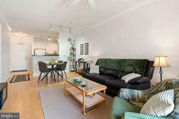 2791 CENTERBORO DR #384, Vienna, VA 22181