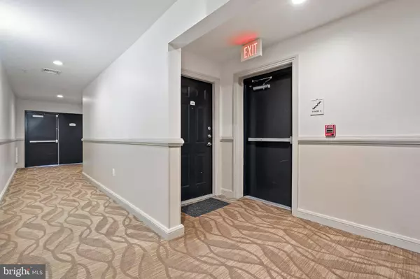 2791 CENTERBORO DR #384, Vienna, VA 22181