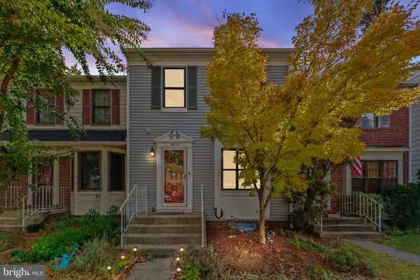 8605 WESTERN OAK DR, Springfield, VA 22153