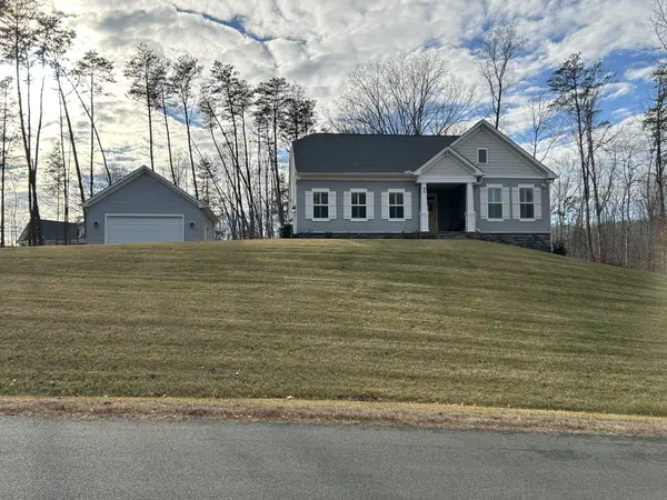 80 Piney Hill Ln, Fredericksburg, VA 22406-5368