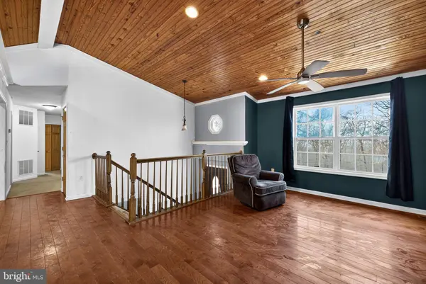 1194 VALLEY VIEW RD, Harpers Ferry, WV 25425