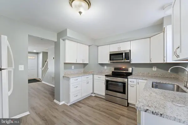 34 PALMER CT, Sterling, VA 20165