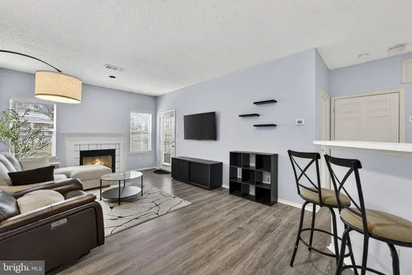 13058 AUTUMN WOODS WAY #105, Fairfax, VA 22033