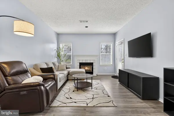 13058 AUTUMN WOODS WAY #105, Fairfax, VA 22033