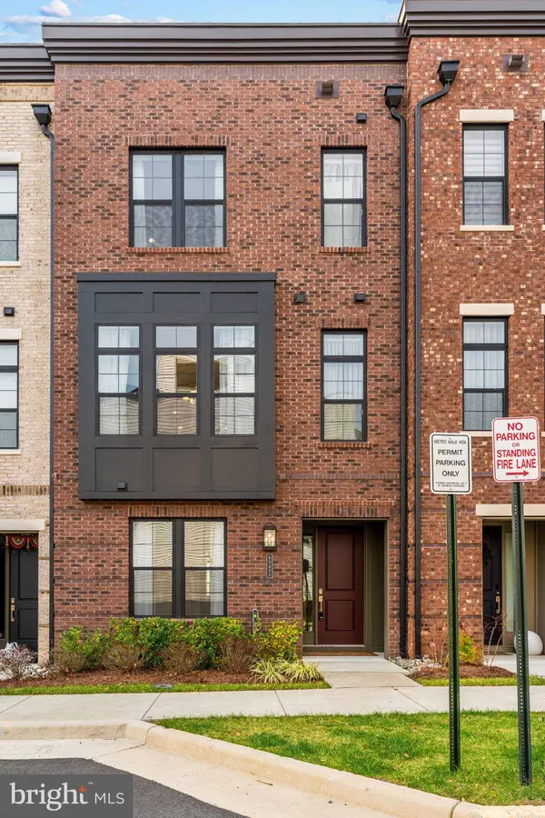 43433 WILCOX TER, Ashburn, VA 20148