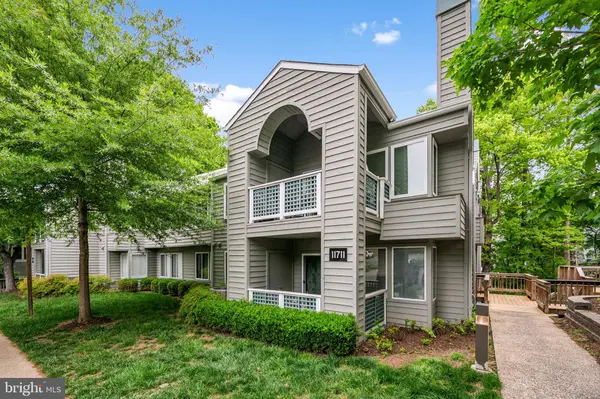 11711-E SUMMERCHASE CIR, Reston, VA 20194