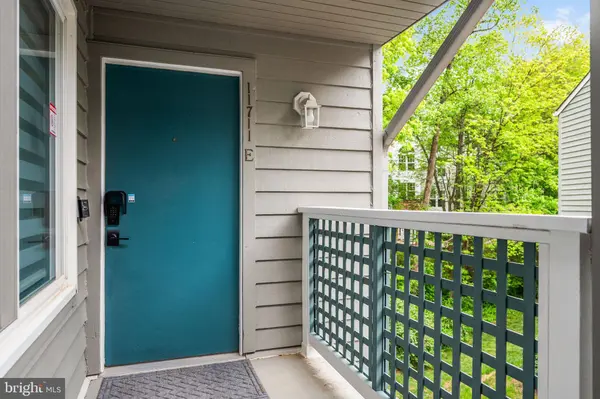 11711-E SUMMERCHASE CIR, Reston, VA 20194