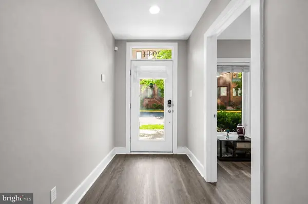 2944 STELLA BLUE LN, Fairfax, VA 22031