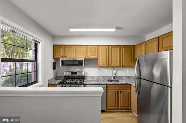 11109 ROCK GARDEN DR, Fairfax, VA 22030