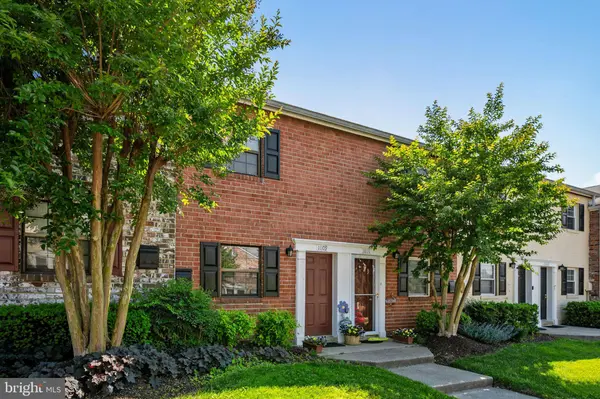 11109 ROCK GARDEN DR, Fairfax, VA 22030