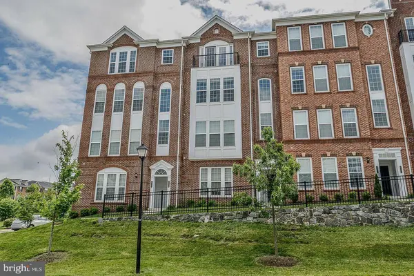 20696 ERSKINE TER, Ashburn, VA 20147
