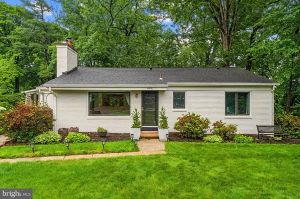4441 VILLAGE DR, Fairfax, VA 22030