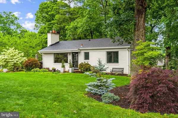 4441 VILLAGE DR, Fairfax, VA 22030