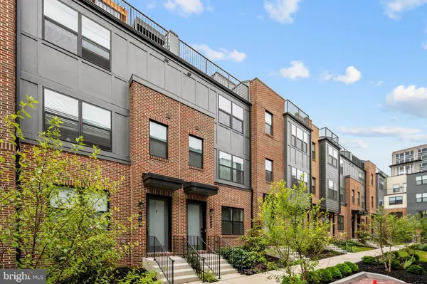 4966 LACHLAN MEWS, Alexandria, VA 22304