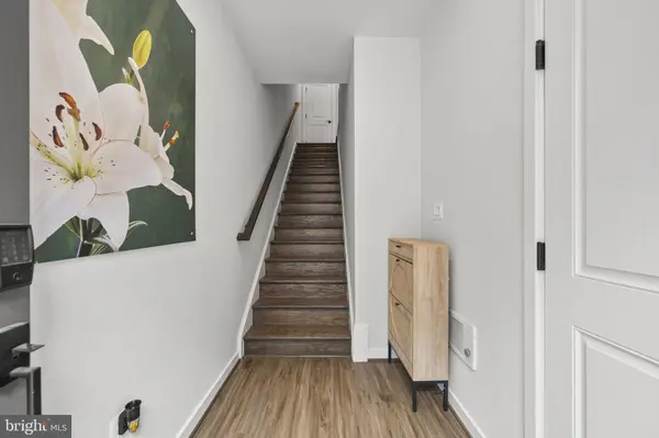 4966 LACHLAN MEWS, Alexandria, VA 22304