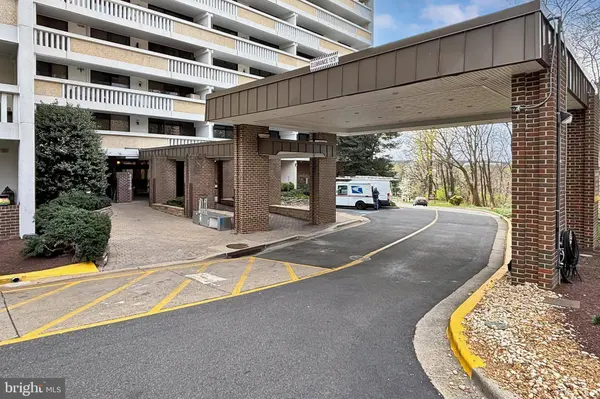 6101 EDSALL RD #312C, Alexandria, VA 22304