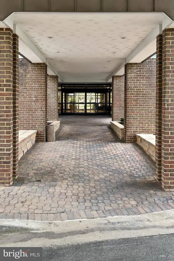 6101 EDSALL RD #312C, Alexandria, VA 22304