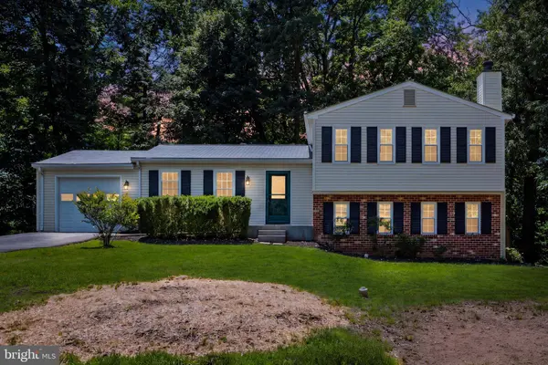 2422 IVYWOOD RD, Reston, VA 20191