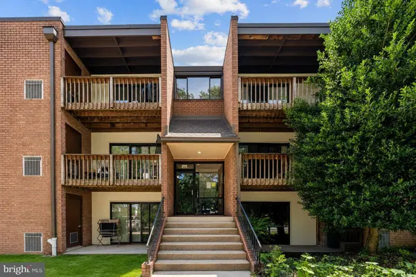 10725 W WEST DR #203
