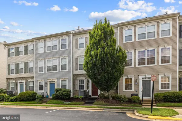 21790 DRAGONS GREEN SQ, Ashburn, VA 20147
